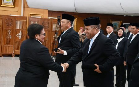 Lantik Pansel DPRP, Wamendagri Ribka Tekankan Komitmen terhadap Hak OAP dalam Politik dan Pemerintahan