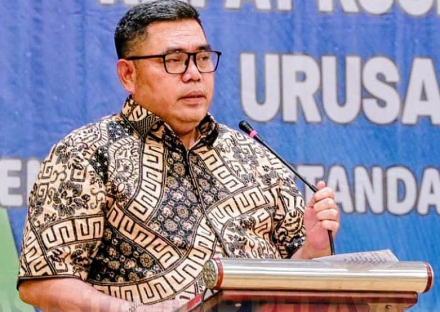 Plt Kadisdik Riau Edi Rusma dinata. Spd. Mpd Himbau Penyelengara Sekolah SMA dan SMK Sederajat Berlomba Memberikan yang Terbaik untuk Mencerdaskan Anak Bangsa