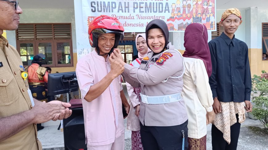 Tim Cooling  System Ditlantas Polda Riau  Sambangi  SMKN 8 Rumbai