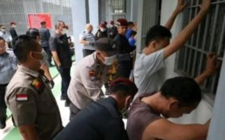 Rutan Kelas I Pekanbaru Razia Blok Hunian dan Tes Urin Warga Binaan