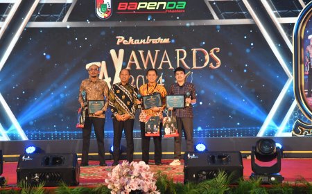 BRK Syariah Terima Award Sebagai Bank Mitra Penyedia Layanan Pembayaran Pajak Daerah 