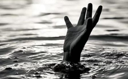 Dua Sahabat Tenggelam Bersama di Pelabuhan Sungai Pakning