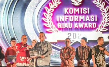 Kepulauan Meranti Raih Dua Penghargaan Keterbukaan Informasi