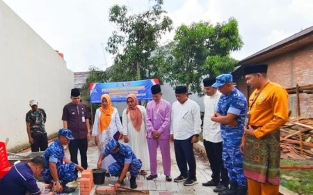 Baznas Bersama TNI AU Sentuh Hati Warga Pekanbaru