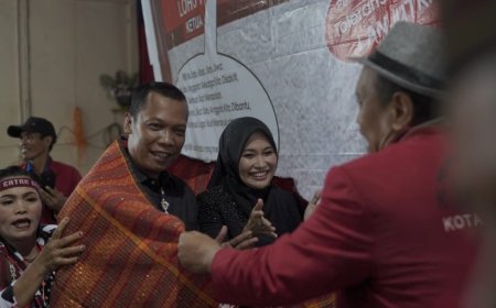 Sumbang Dana Dan Gelar Deklarasi, Pemuda Batak Bersatu Siap Menangkan Muflihun dan Ade Hartati