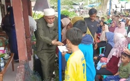 USSALI dan Habib Zaen Bin Abdullah Ziarah ke Makam Tuan Guru Syech Abdurrahman Siddiq, Santuni Anak Yatim dan Warga di Kampung Hidayat