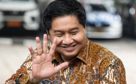 Wow, Muarar Sirait Siapkan 8 Milliar, Bagi Siapa Saja Yang Bisa Tangkap Harun Masiku