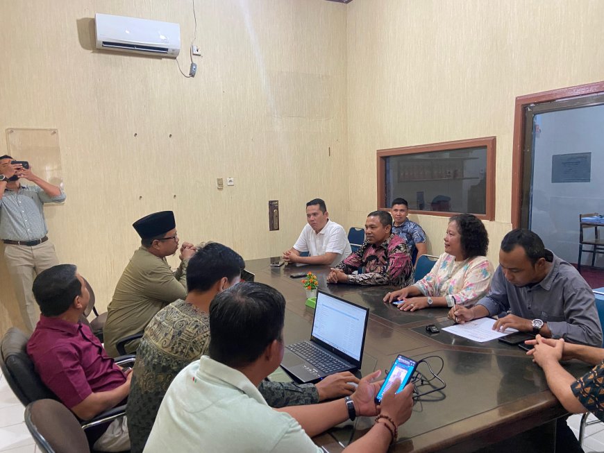 Cagubri Abdul Wahid Penuhi Panggilan Bawaslu Riau