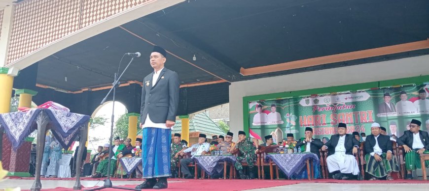 H Erisman Yahya Pj Bupati Inhil Memimpin Apel Peringatan Hari Santri Nasional 2024