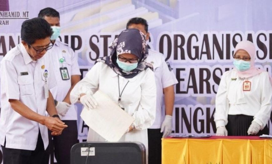 Pemprov Riau Musnahkan 4.332 Berkas Arsip Dari Berbagai OPD