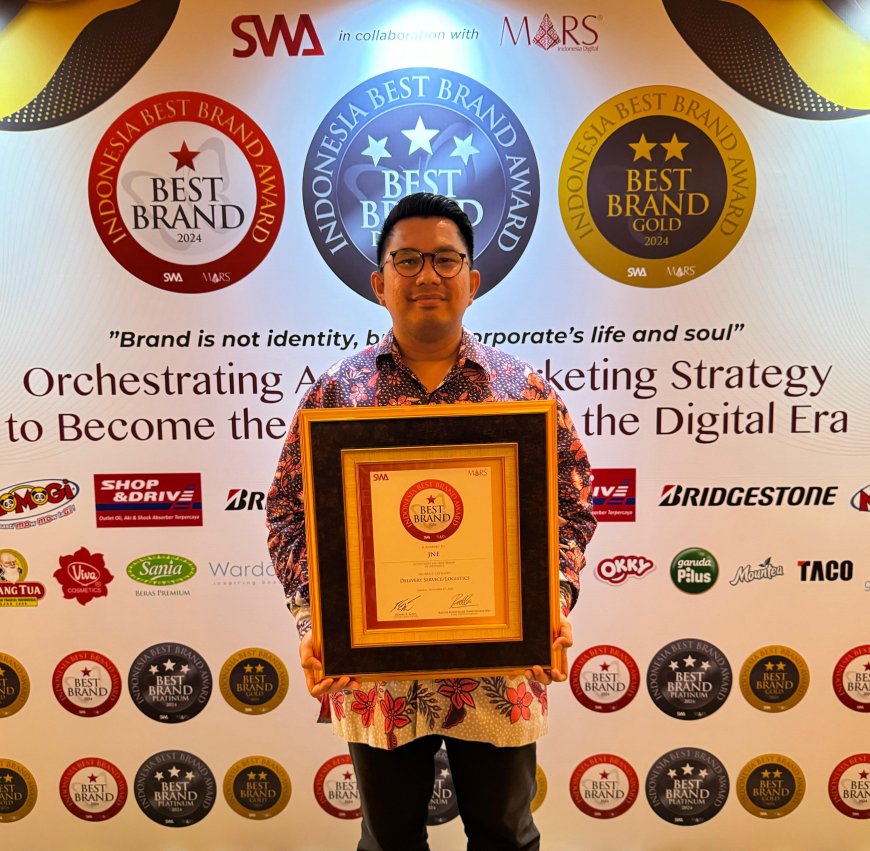 JNE Raih Indonesia Best Brand Award 2024 Kategori Jasa Pengiriman
