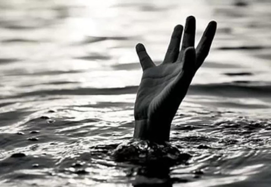 Dua Sahabat Tenggelam Bersama di Pelabuhan Sungai Pakning