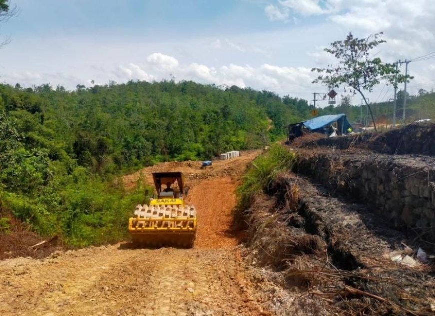 Akibat Longsor, BPJN Riau Alihkan Trase Jalan di Tanjung Alai Kampar