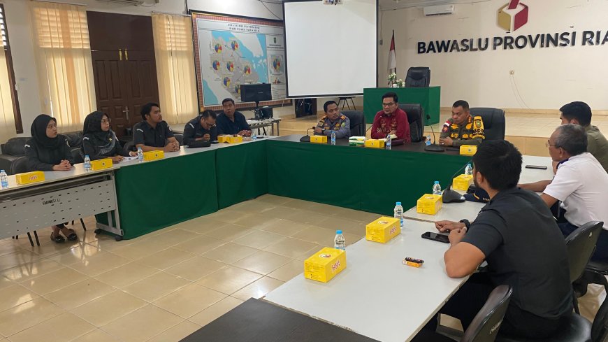 Terdapat 113 Pelanggaran, Bawaslu Riau Gelar Rapat Koordinasi Terkait Pengawasan Kampanye dan Alat Peraga Kampanye Pemilihan Tahun 2024 