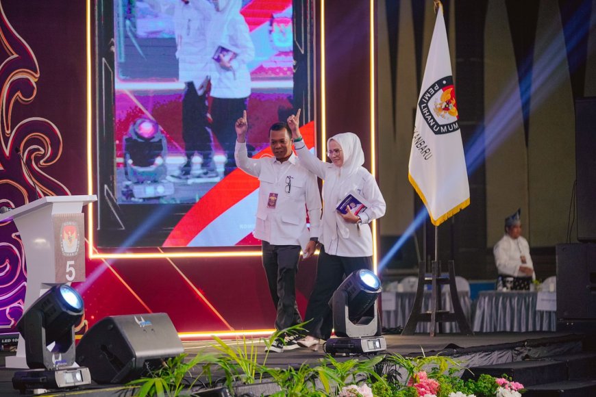 Muflihun dan Ade Hartati Komitmen Membangun Kota Pekanbaru Dengan Hati