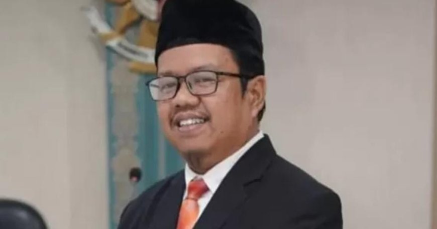 Bawaslu Riau Himbau Paslon Agar Tertibkan APK dan Nonaktifkan Media Sosial Jelang Masa Tenang
