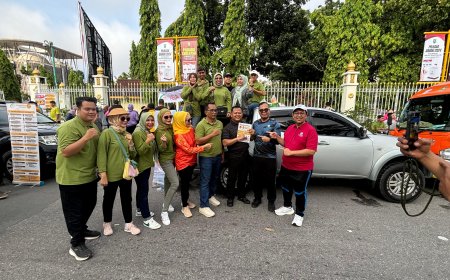 Sembari Olahraga Dirlantas Polda Riau Sapa Pengunjung CFD Pekanbaru