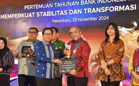BRK Syariah Sabet Penghargaan Sebagai Pionir Digitalisasi Pemerintah Daerah
