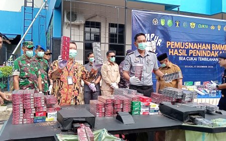 Bea Cukai Tembilahan Musnahkan Tiga Juta Batang Rokok Illegal