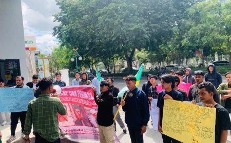 Mahasiswa GMPR Gelar Aksi Protes di Kejati Riau, Tuntut Penyelidikan Dugaan Korupsi Proyek Infrastruktur di Kampar