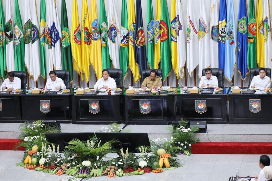 Presiden Prabowo Apresiasi Rakor Mingguan Pengendelian Inflasi Daerah, Minta Mendagri Teruskan