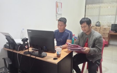 Berikan Pelayanan Terbaik Pengurusan SKCK, Personil  Sat Intelkam Polres Kampar Tetap Bekerja Meskipun Hari Libur