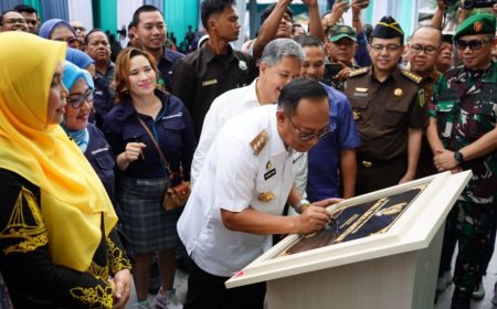 Tingkatkan Pelayanan Kesehatan, Pj Gubri Resmikan RSAB Hangtuah Pekanbaru
