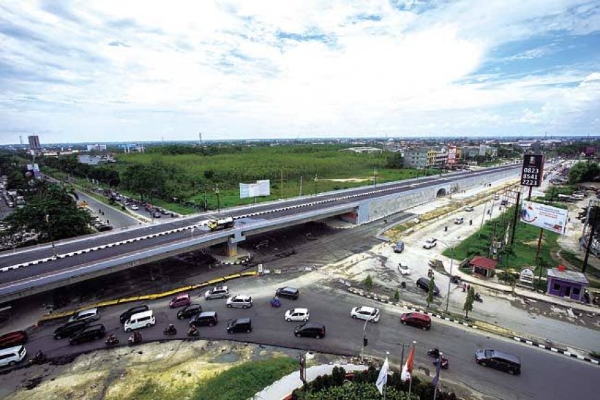 KPK Tetapkan 5 Orang Tersangka Korupsi Pembangunan Fly Over Di Pekanbaru