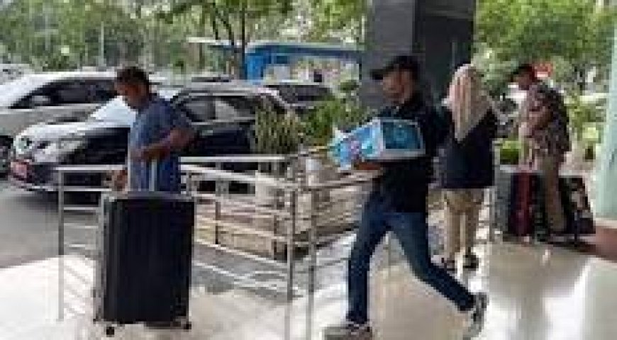 Setelah Kantor PUPR, KPK Juga  Geledah  Biro PBJ dan BPKAD Riau