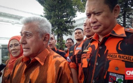 Breaking News : KPK Geledah Rumah Ketua Umum PP Japto Soerjosoemarno