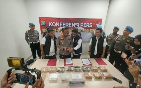 Saat Hendak Bertransaksi, Polda Riau Gagalkan Peredaran Sabu 14 Kg
