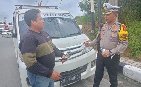 Polisi Tindak 32 Travel Gelap di Riau