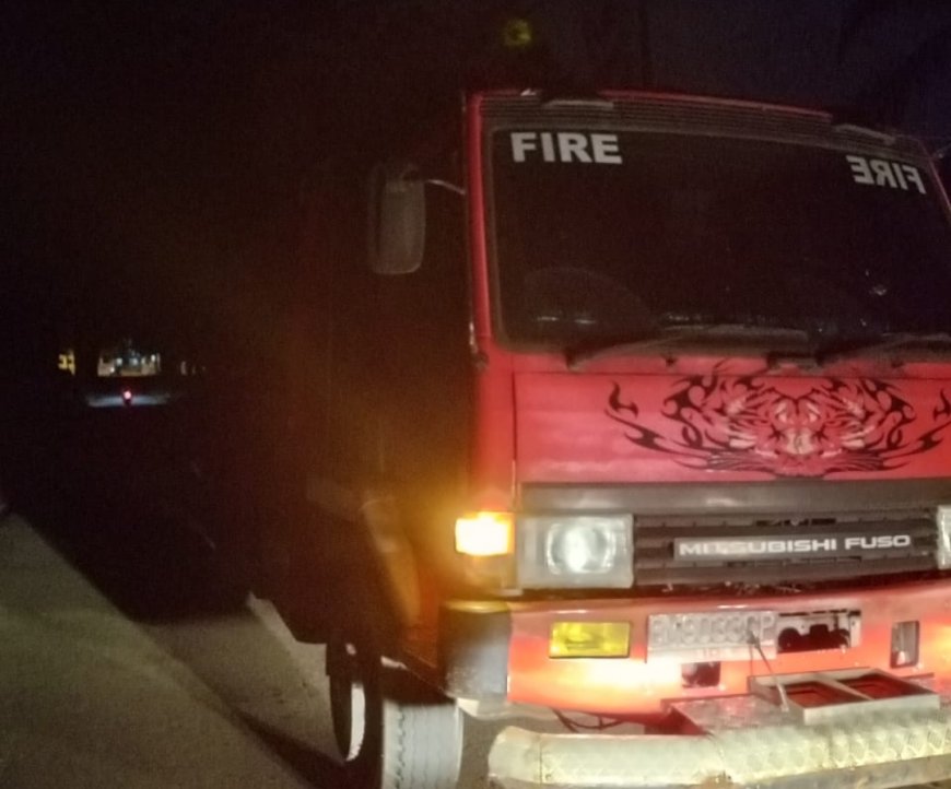 Petugas Damkar Pelalawan Kesal Mobil Pemadam Habis Minyak, Kadis : Kami Beli Sendiri dan Patungan