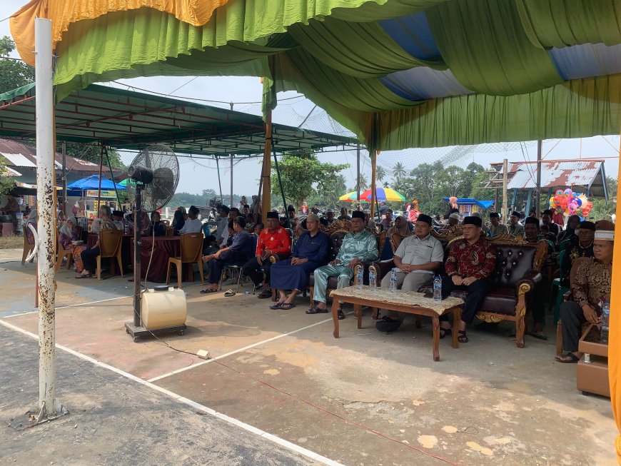 Menyambut Bulan Suci Ramadhan, Ketua DPRD Kampar Berbagi Kepada Anak Yatim Piatu