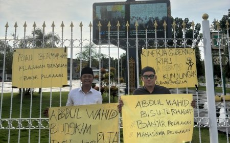 Dua Mahasiswa Pelalawan Sampaikan Kekecewaan Kepada Gubri Abdul Wahid Atas Tidak Adanya Kepedulian Terhadap Banjir
