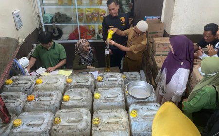 Sidak Minyak Goreng di Inhil, Polres dan Disdagtri Jamin Stok Aman dan Harga Sesuai HET