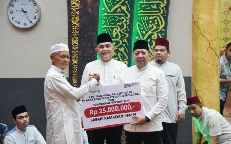 Safari Ramadan ke Masjid Al Mizan, BRK Syariah Serahkan Bantuan, UAS Ajak Masyarakat Menabung