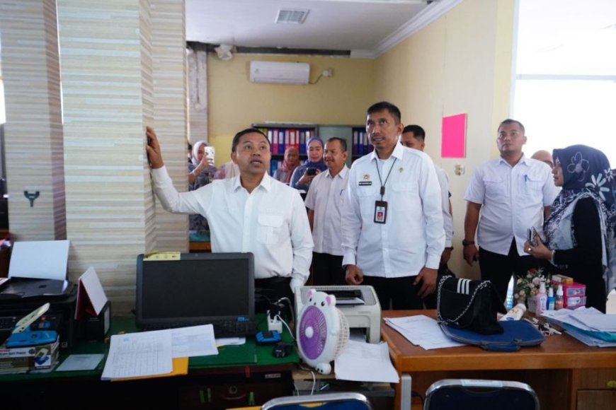 Sidak RSUD Arifin Achmad, Gubri Abdul Wahid Pastikan Pelayanan Kesehatan Optimal