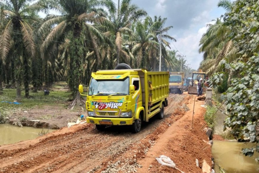 Setelah Perbaikan Darurat, Jalur Alternatif Pasirpengaraian-Ujung Batu Kembali Dibuka