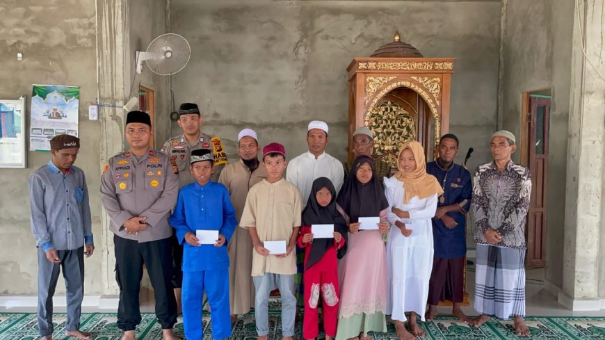 Kebersamaan Ramadhan, Polsek Concong Santuni Yatim Piatu dan Tuna Netra dalam Ops Tertib 2025