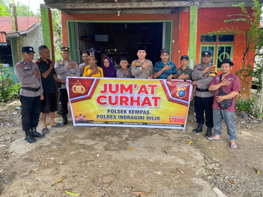 Polsek Kempas Gelar Jumat Curhat, Berikan Paket Ramadhan Kepada Lansia, Wujudkan Kepedulian dan Persaudaraan.