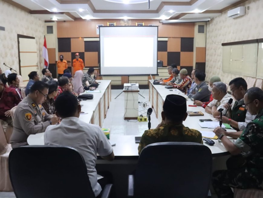 Pemkab Inhil Gelar Rapat Koordinasi Tangani Banjir, Siap Tingkatkan Status Tanggap Darurat