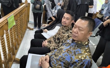 Eks Sekda Pekanbaru Indra Pomi, Di Dakwa Terima Gratifikasi Rp1,2 Miliar