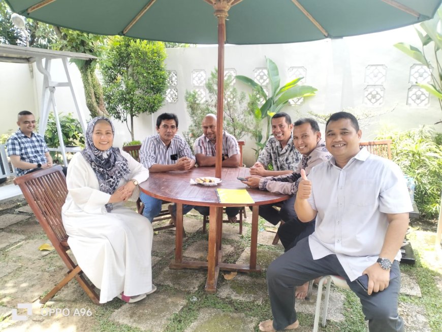 Open House Idul Fitri: Karmila Sari Perkuat Silaturahmi dengan Berbagai Kalangan