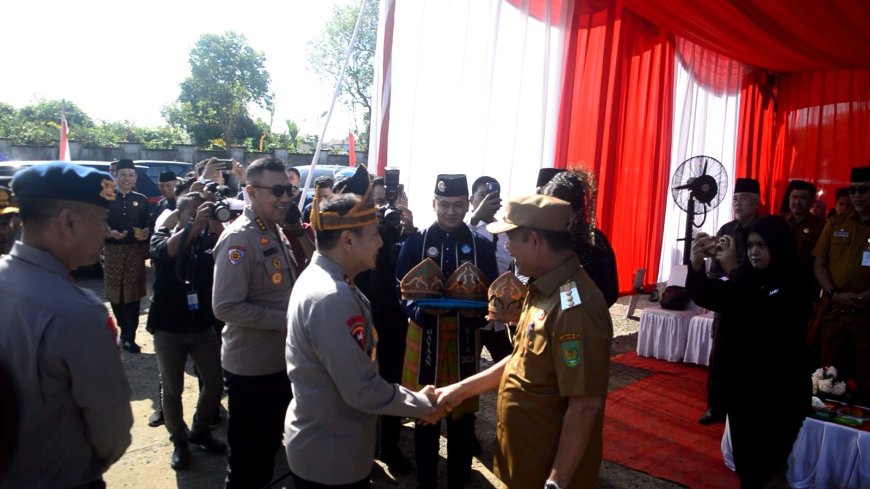 Tangkal Karhutla, Polda Riau Tanam Pohon Bersama Pemkab Inhil