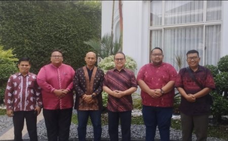Rusli Zainal Yakin AKMR Jadi Penopang SDM untuk Visi Riau sebagai Pusat Kebudayaan Melayu 