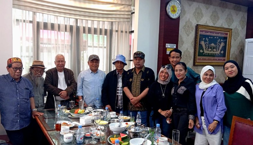 Pengurus Baru YHPI akan  Perjuangkan Hari Puisi Indonesia