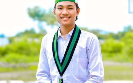 "Saat Haji Jadi Komoditas: Tanggung Jawab Siapa?"