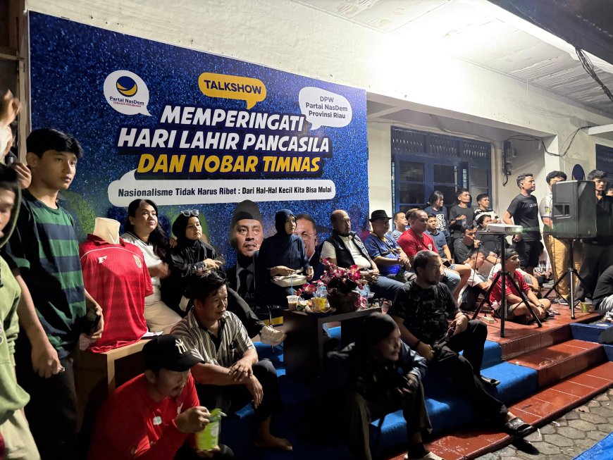 Nobar Indonesia - China, 150 orang penuhi Halaman DPW NasDem Riau 