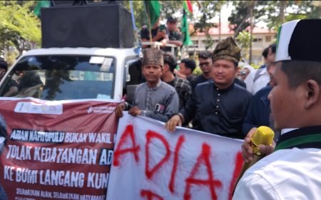 Tolak Kedatangan Adian Napitupulu, Aliansi Masyarakat Adat Melayu Riau : Gubri Abdul Wahid Jangan Fasilitasi 